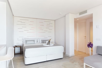 TUI Sélection Hôtel Garbi Ibiza & Spa - Flex bagages inclus - TUI